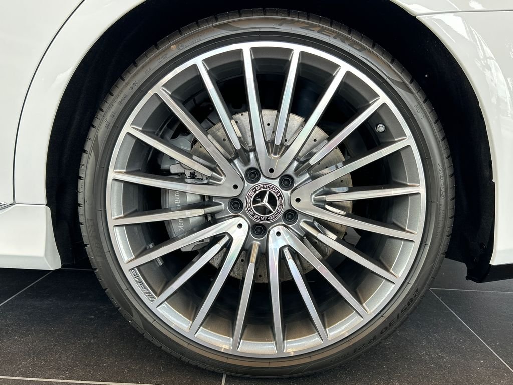 New 2027 MANUFAKTUR Moonlight White Metallic Mercedes-Benz S 580 image 28