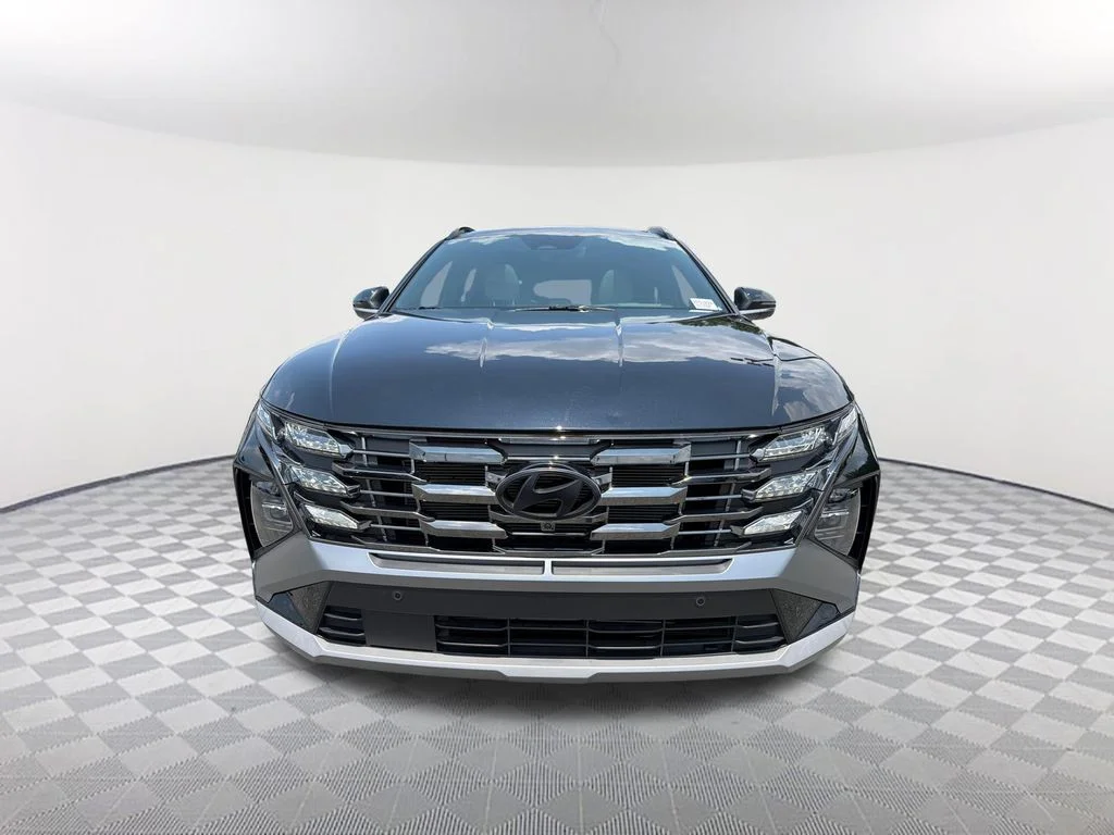 Used 2025 Black Hyundai Limited image 2
