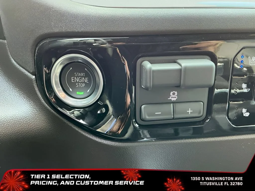New 2026 Onyx Black GMC SLT image 32