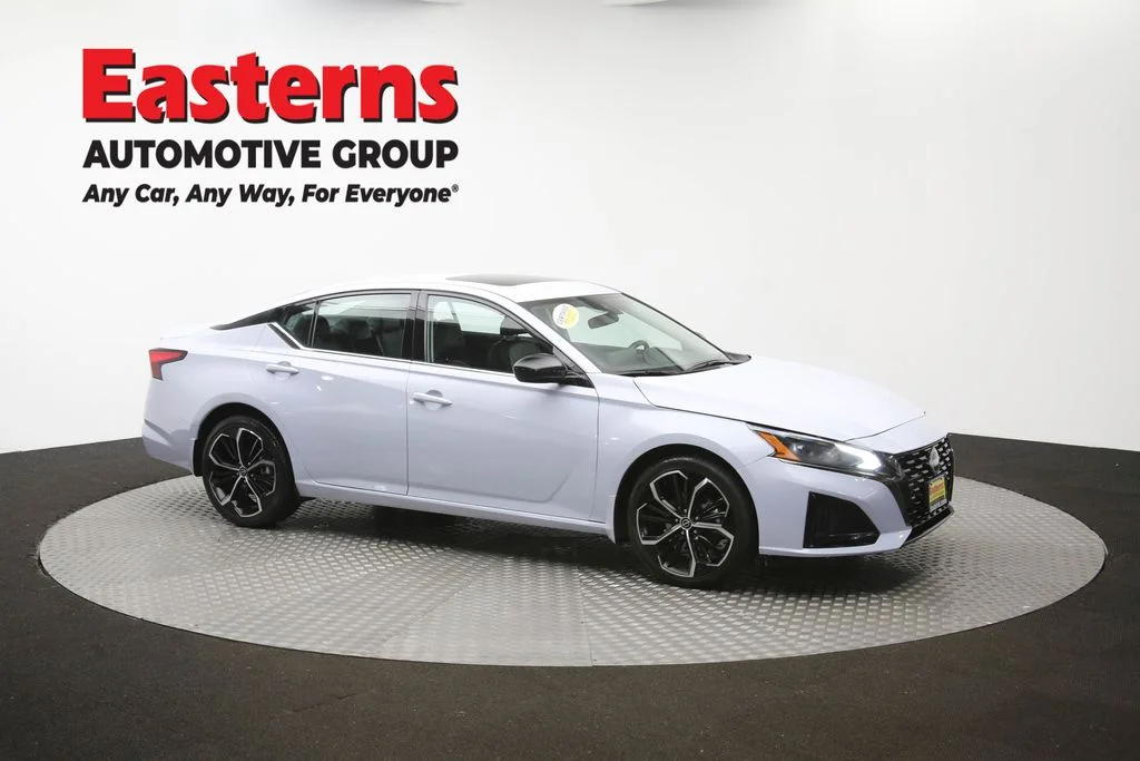 Used 2023 Gray Nissan 2.5 SR image 48