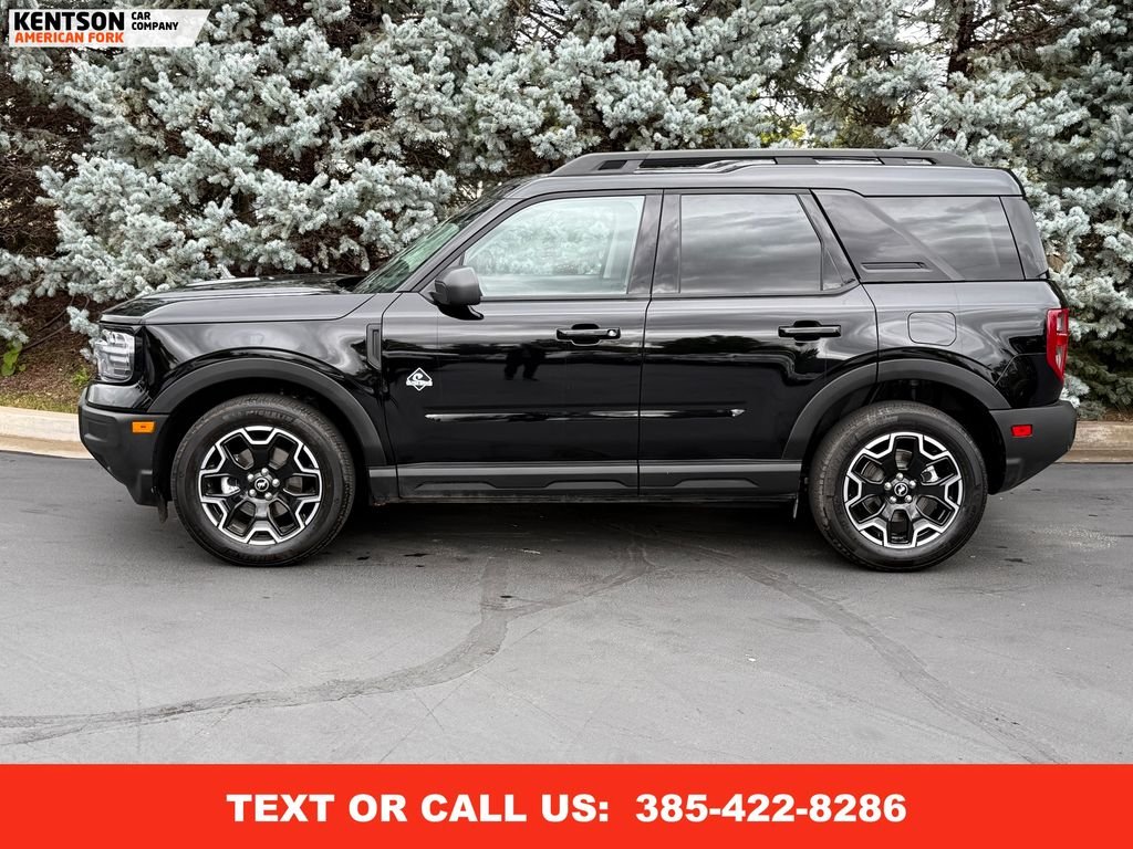 2025 Ford Bronco Sport Outer Banks photo 2