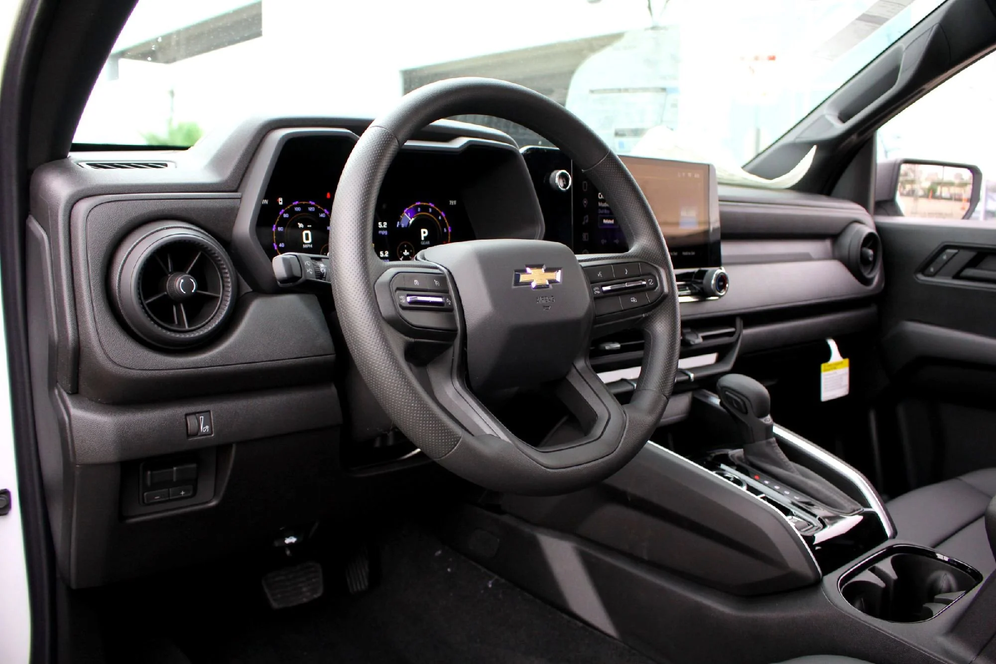 2026 Chevrolet Colorado Work Truck - Photo 6