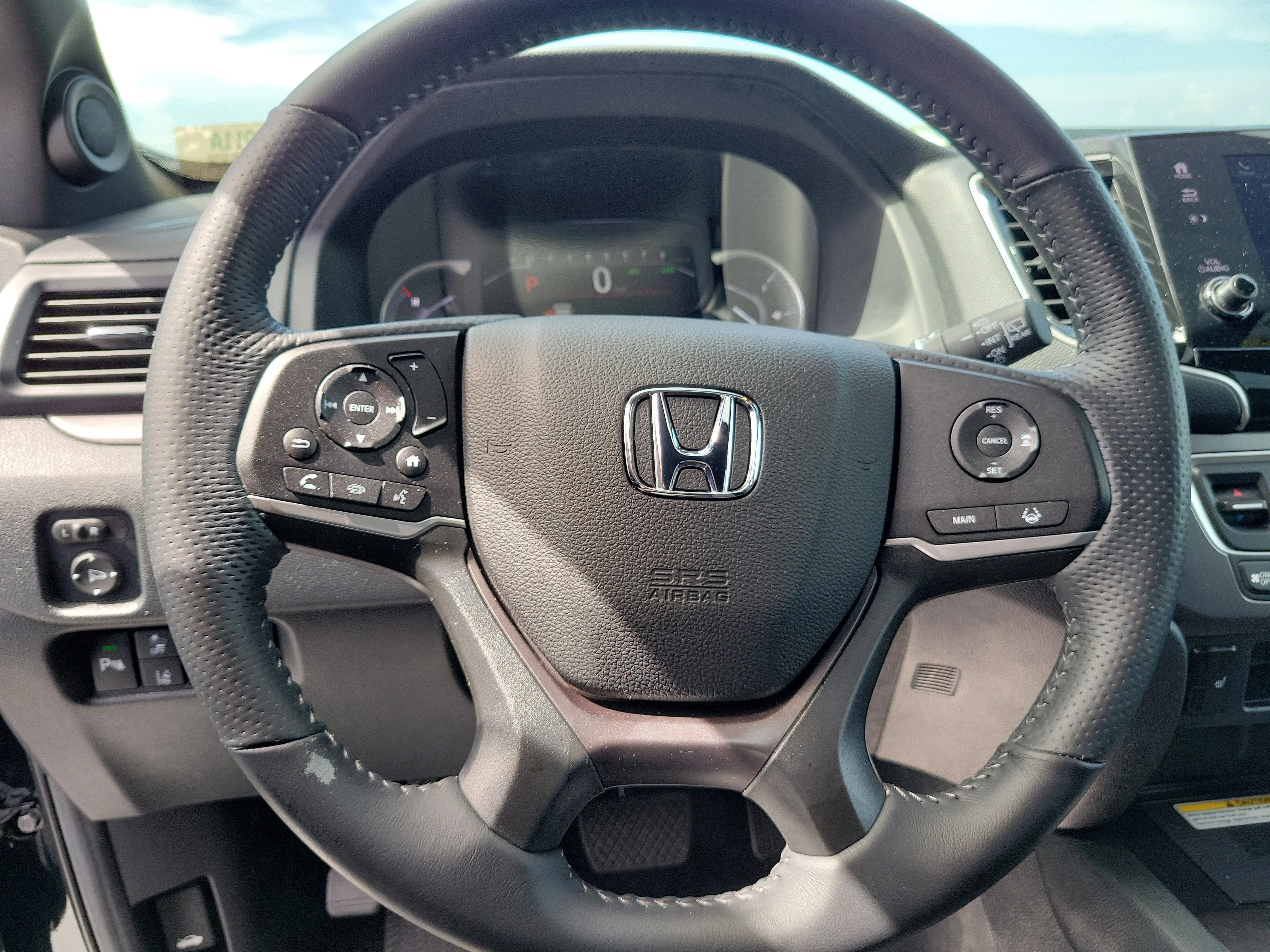 Used 2022 Crystal Black Pearl Honda EX-L image 29