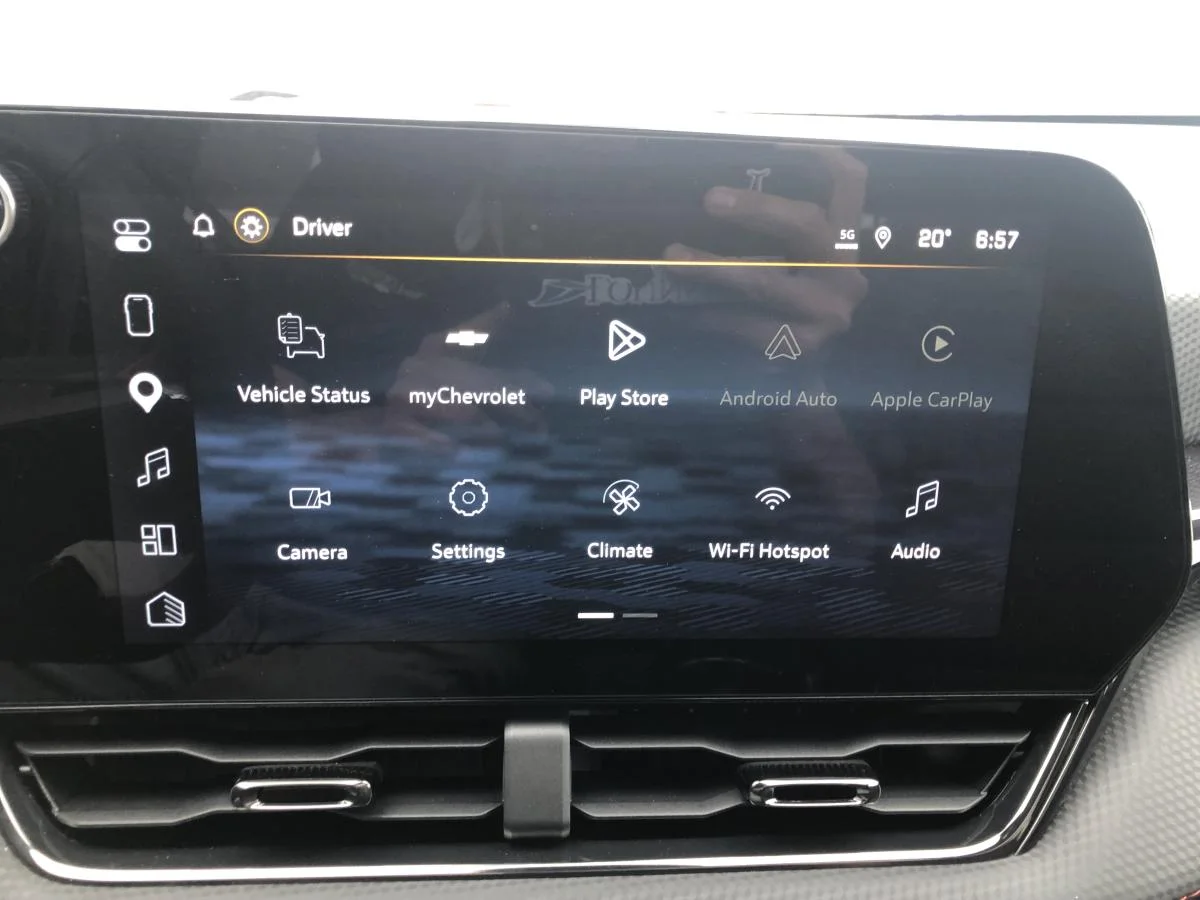 New 2026 Black Chevrolet Awd 4dr Rs image 15