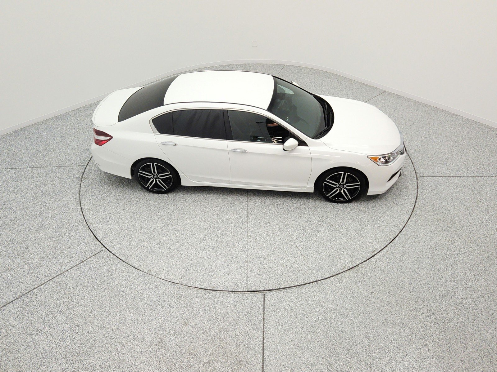 Used 2016 White Orchid Pearl Honda 4dr I4 CVT Sport image 12