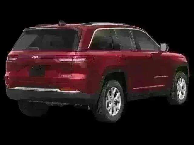 New 2025 Velvet Red Pearl-Coat Exterior Paint Jeep Laredo X image 2
