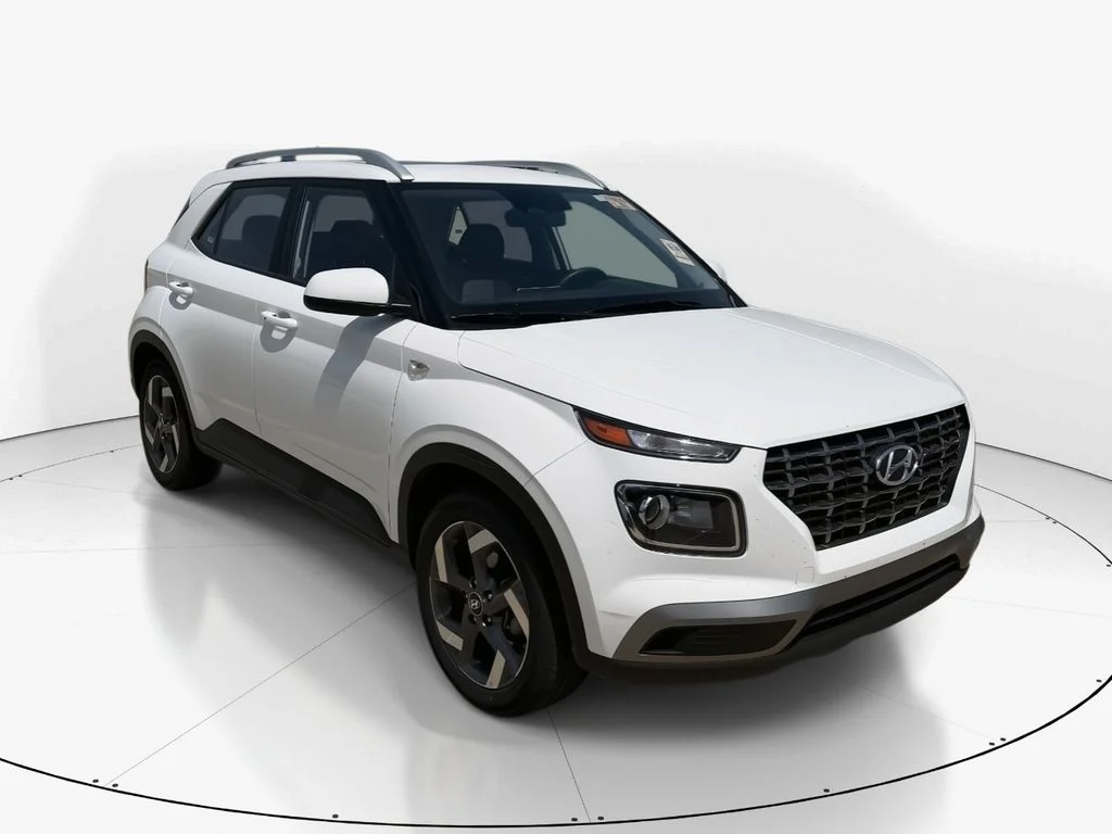 2025 Hyundai Venue SEL IVT's photo