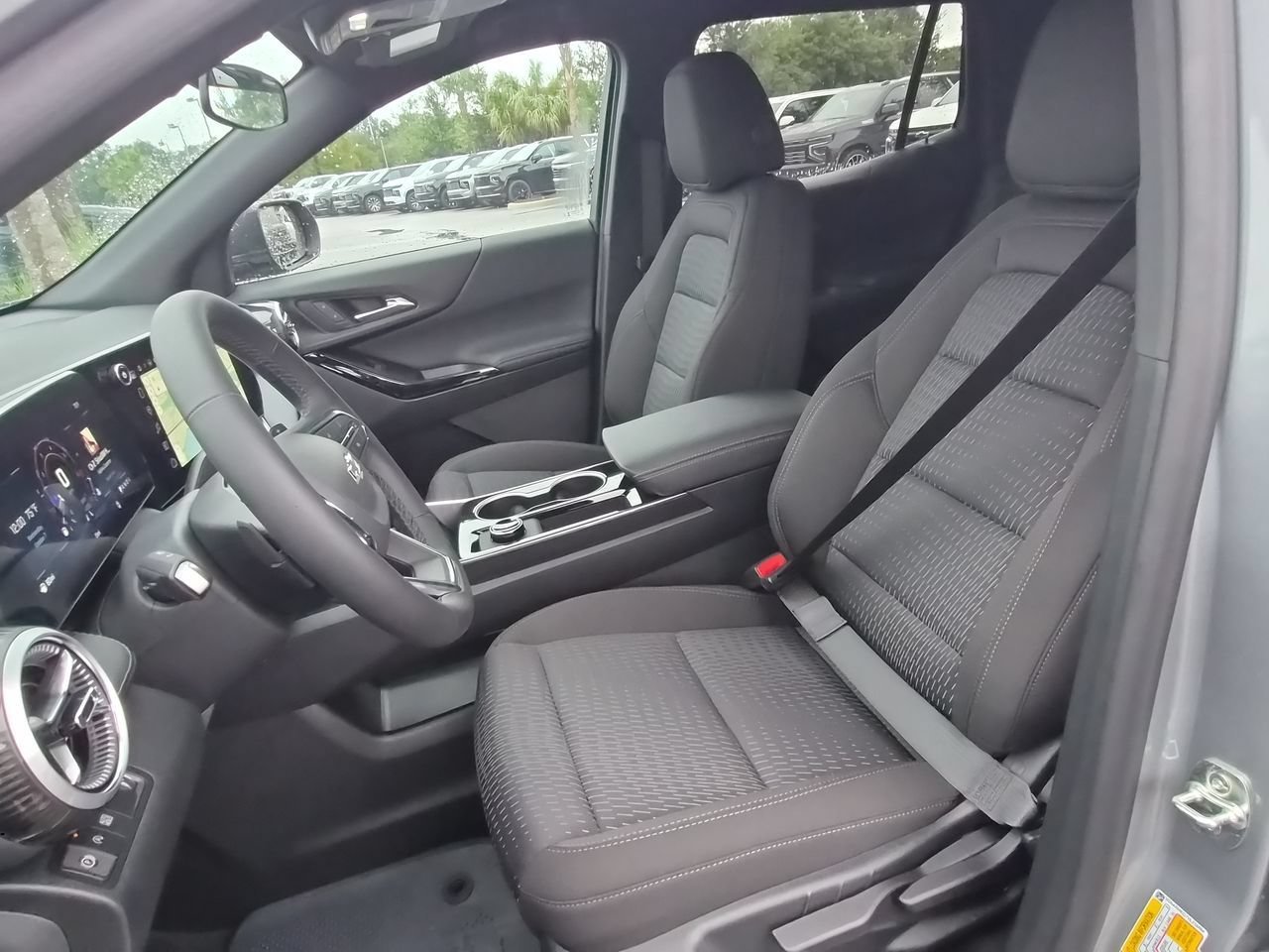 2027 Chevrolet Equinox LT - Photo 19