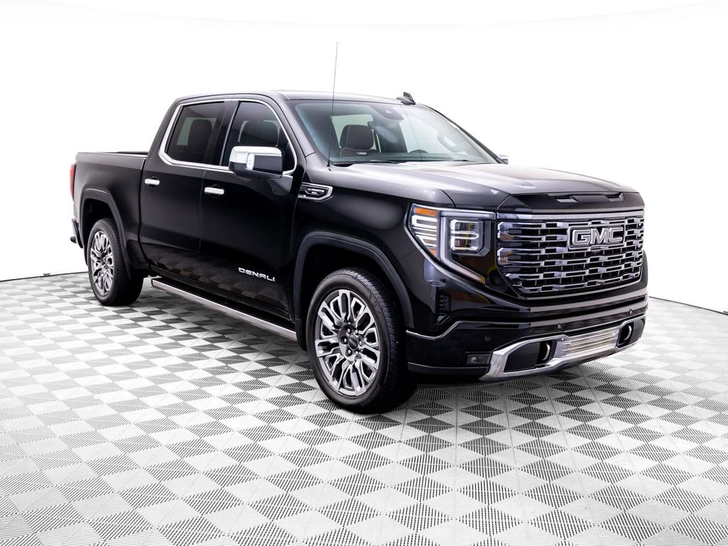 Used 2025 Black GMC Denali Ultimate image 10