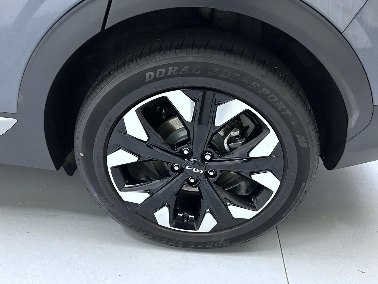 Used 2023 Gray Kia X-Line image 22