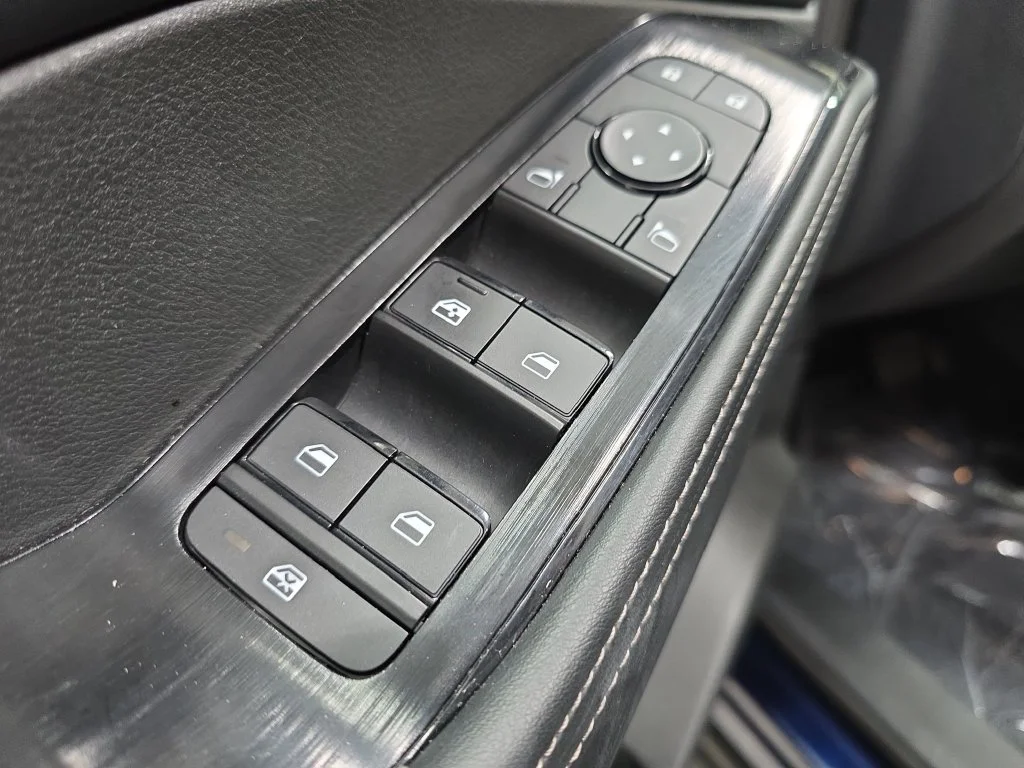 Used 2026 Blue Nissan SV image 26
