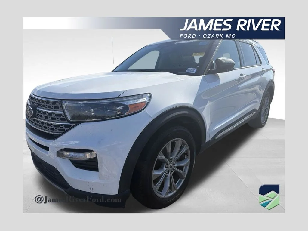 Used 2023 White Ford Limited image 1