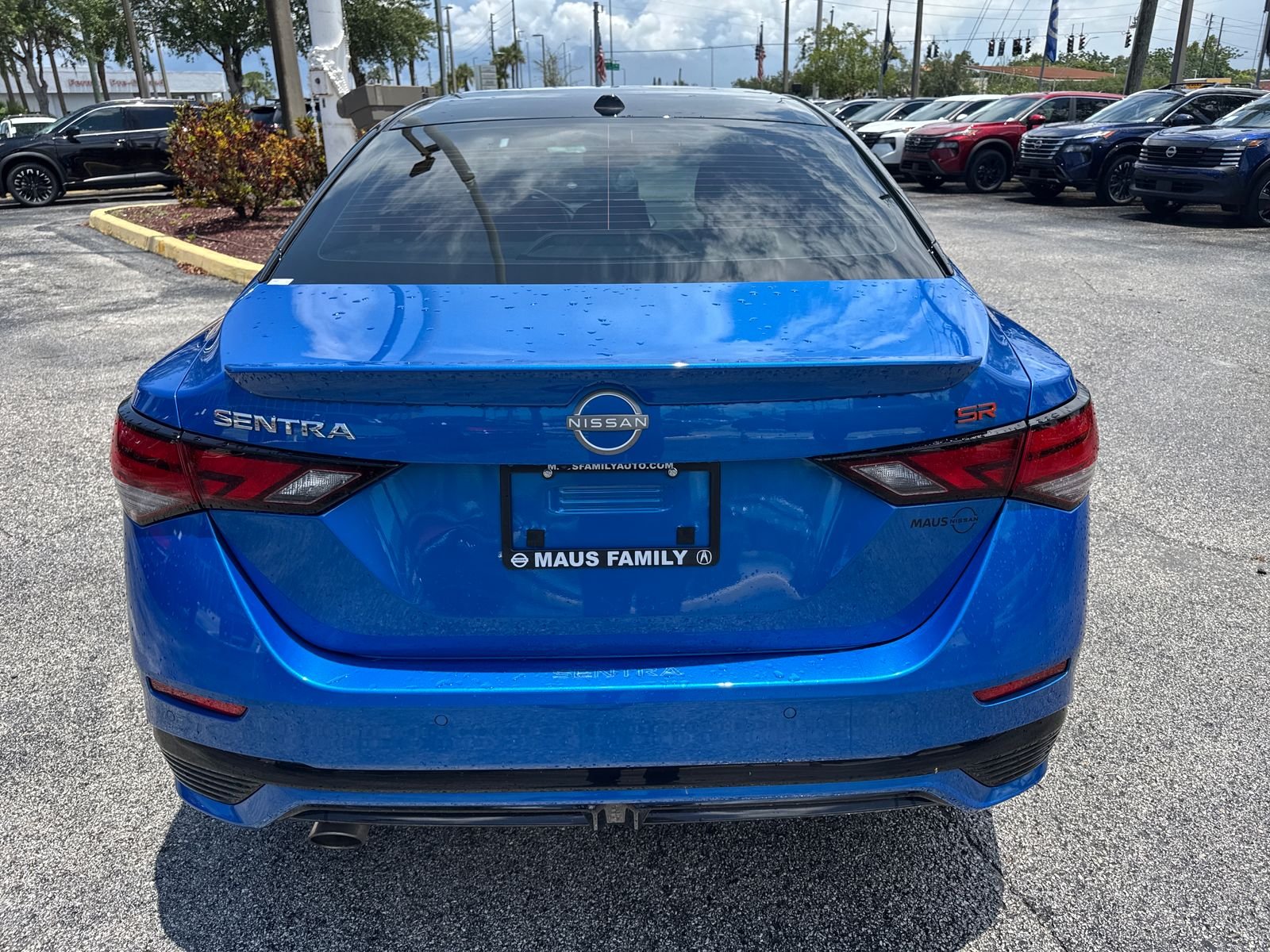 Used 2025 Electric Blue Metallic Nissan SR image 12