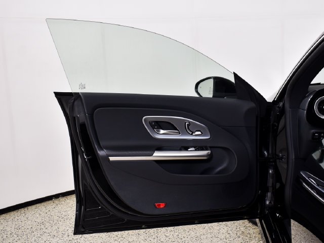 New 2027 Night Black Mercedes-Benz CLA 220 image 17