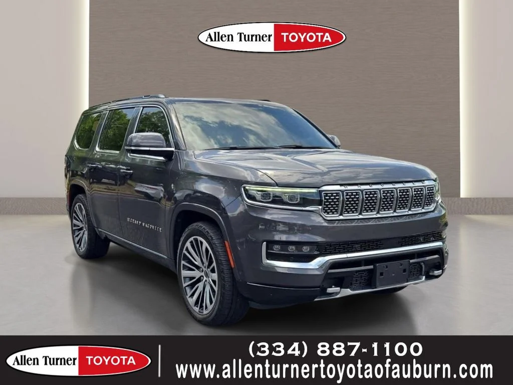 2022 Jeep Grand Wagoneer Series III 4WD   
