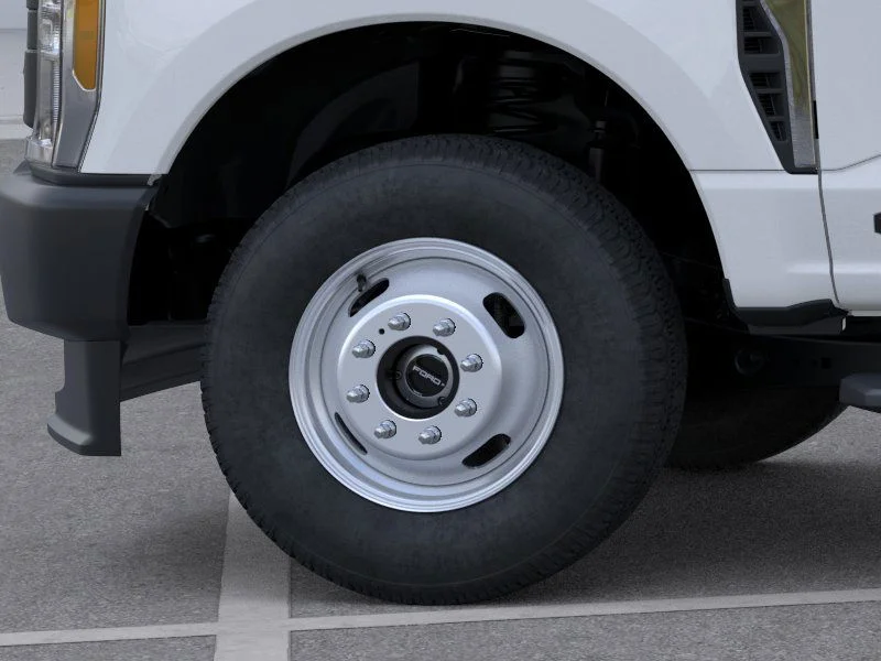 New 2026 Oxford White Ford F-350® XL image 19