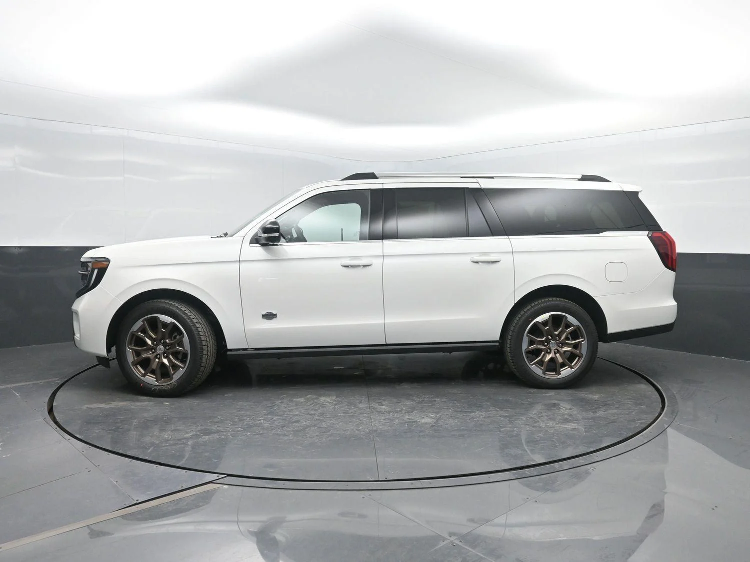 2026 Ford Expedition King Ranch MAX 4x4's photo