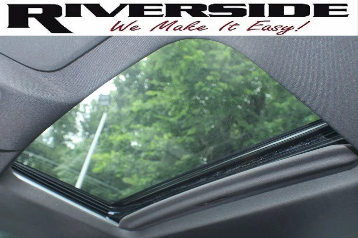 Used 2025 Summit White Chevrolet LTZ image 8