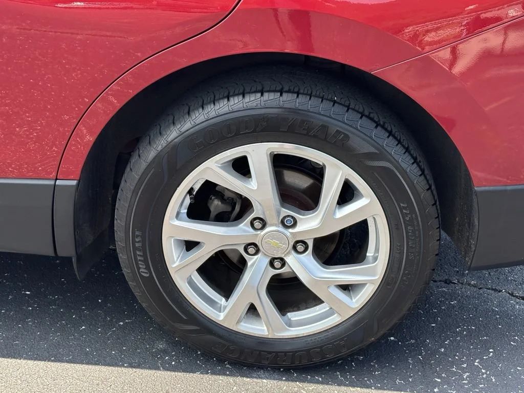 Used 2018 CAJUN RED TINTCOAT Chevrolet Premier image 10