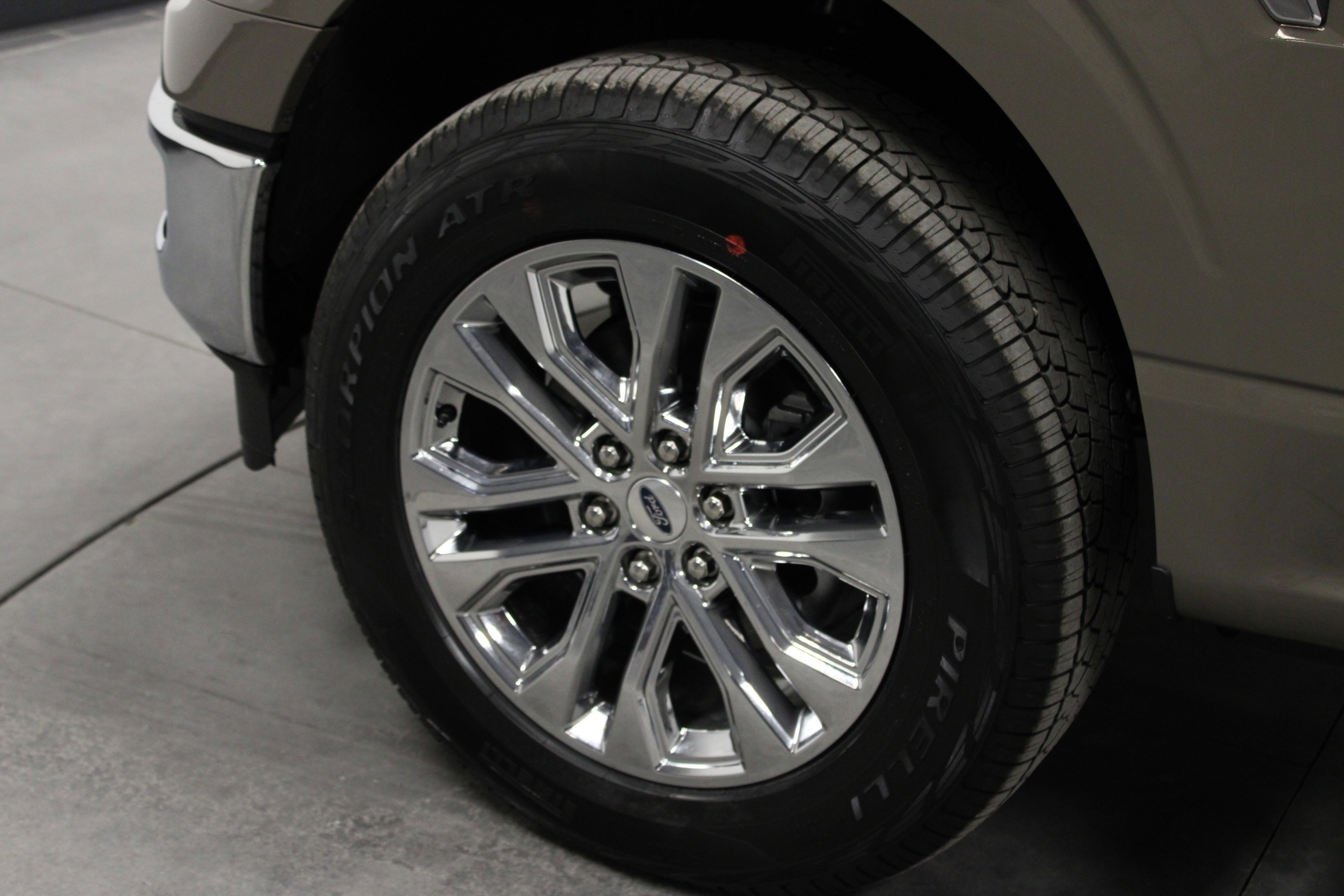 New 2026 Marsh Gray Ford XLT image 10