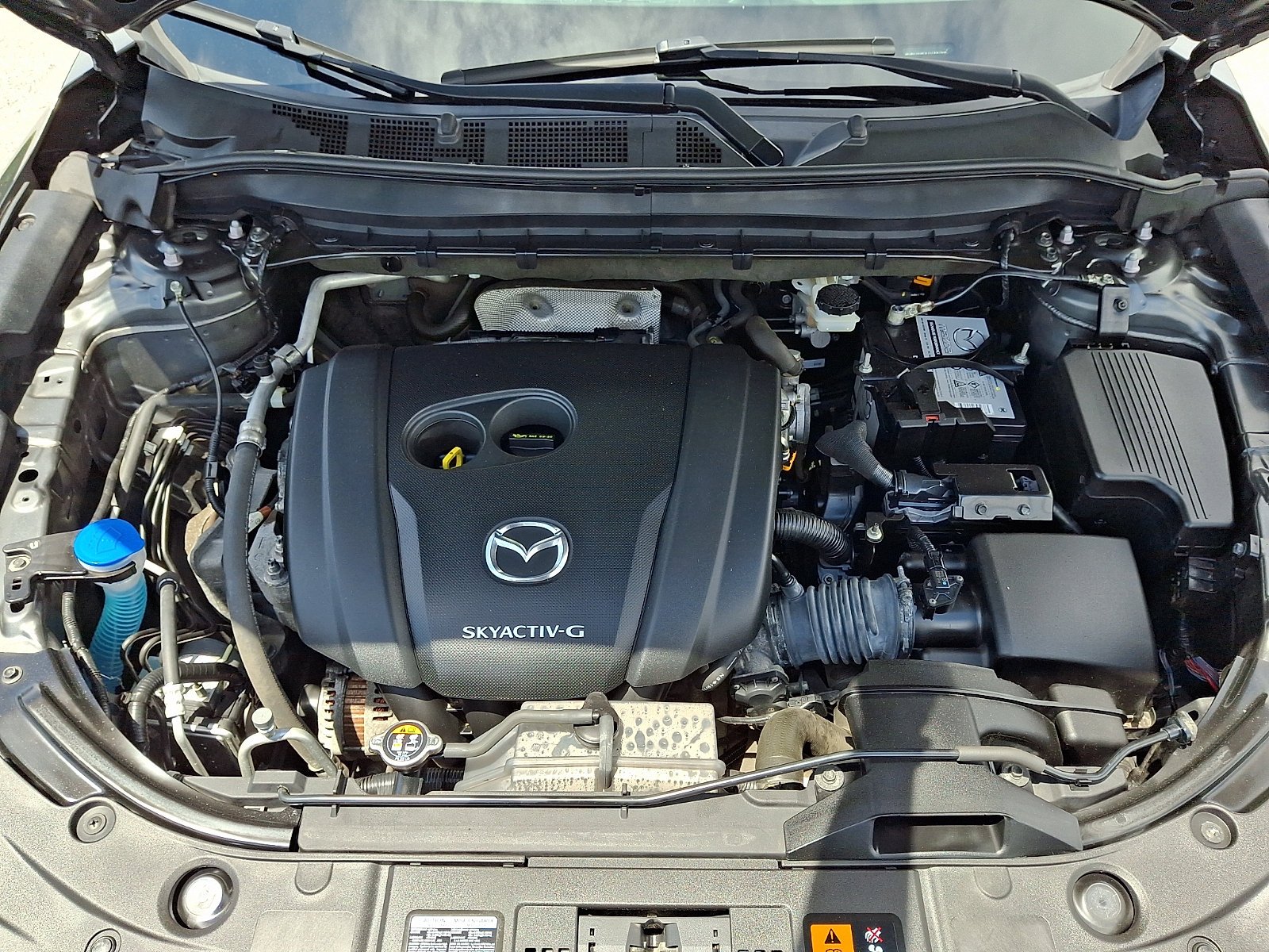 Used 2020 Machine Gray Metallic Mazda Grand Touring image 28