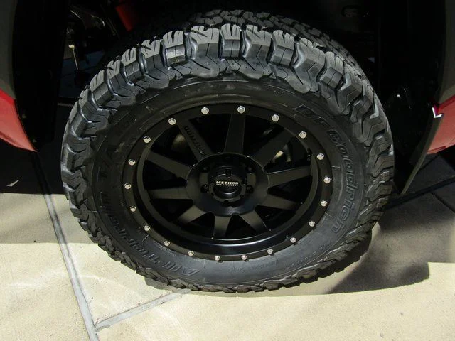2025 Toyota Tundra SR5 - Photo 9