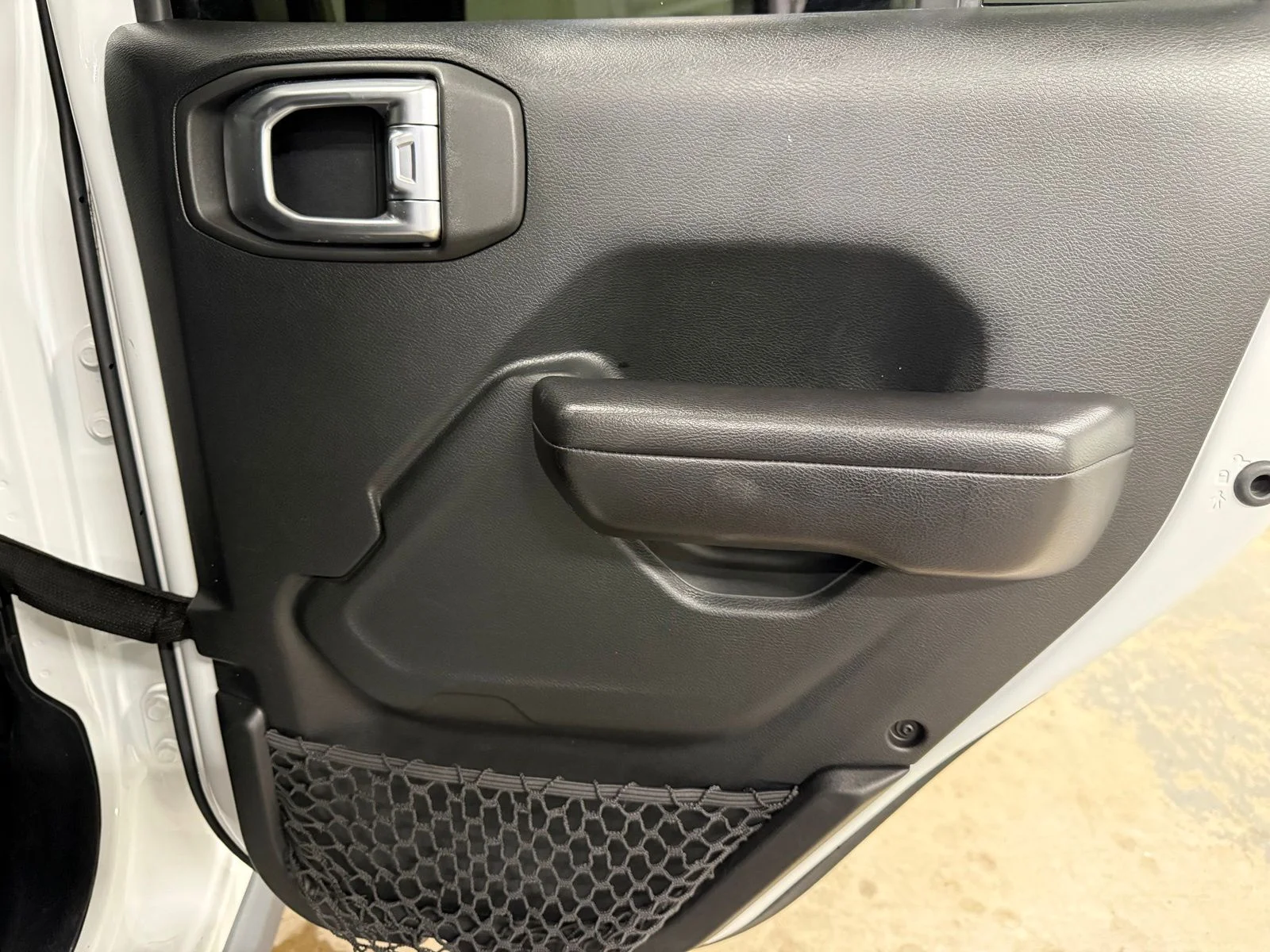 Used 2020 White Jeep Unlimited Sport image 29