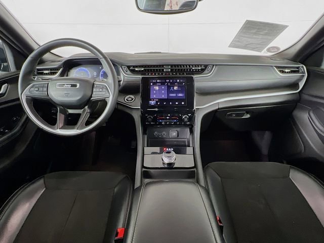 Used 2024 White Jeep Altitude image 24