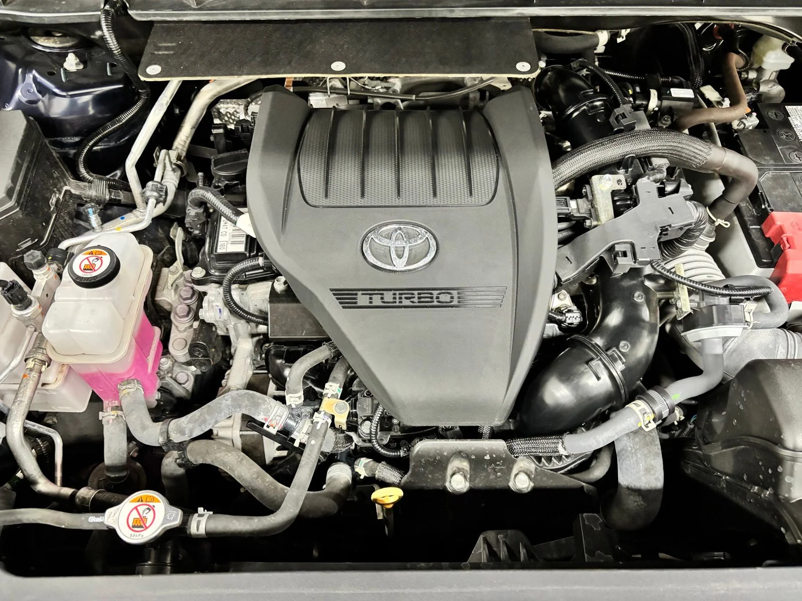 Used 2024 Silver Toyota XLE image 25