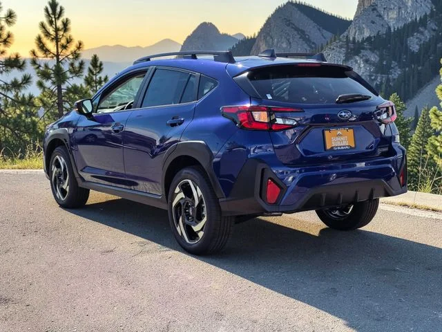 New 2026 SAPPHIRE BLUE PEARL Subaru Limited Hybrid image 4