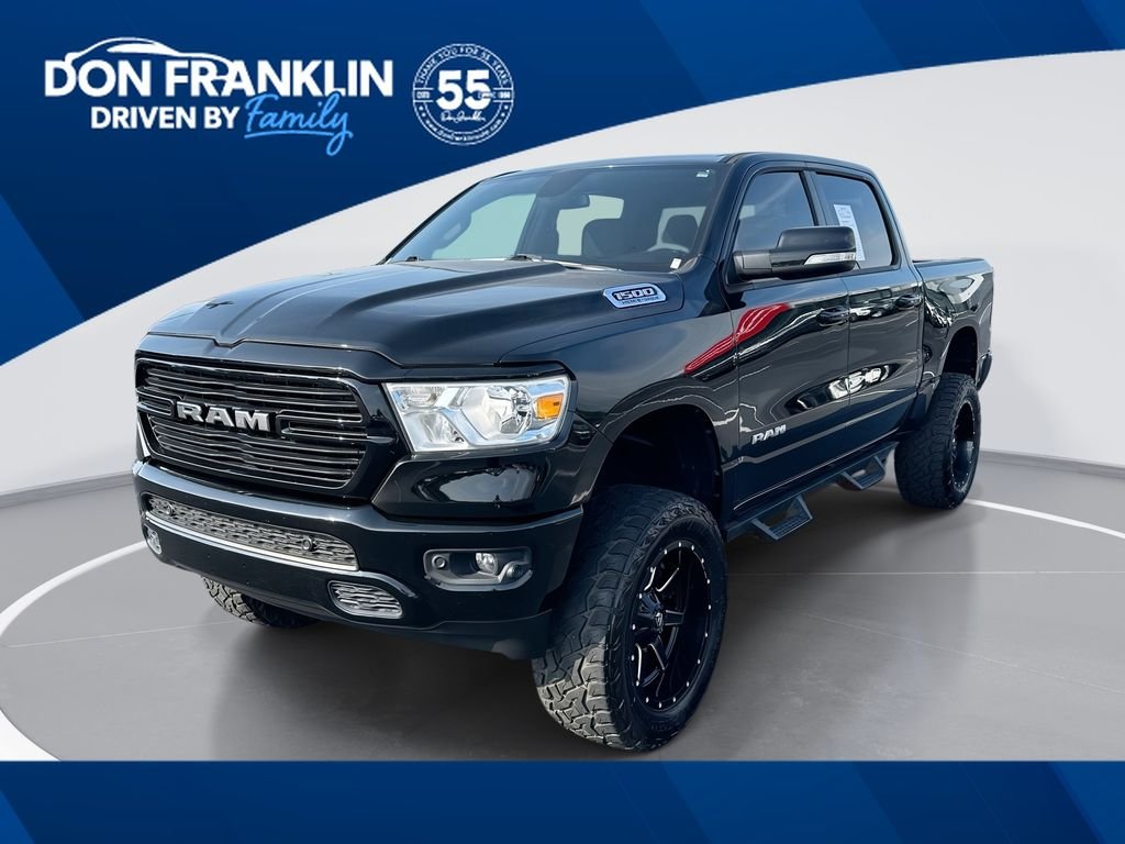 2021 RAM 1500 Big Horn/Lone Star 4x4 Crew Cab 5'7's photo