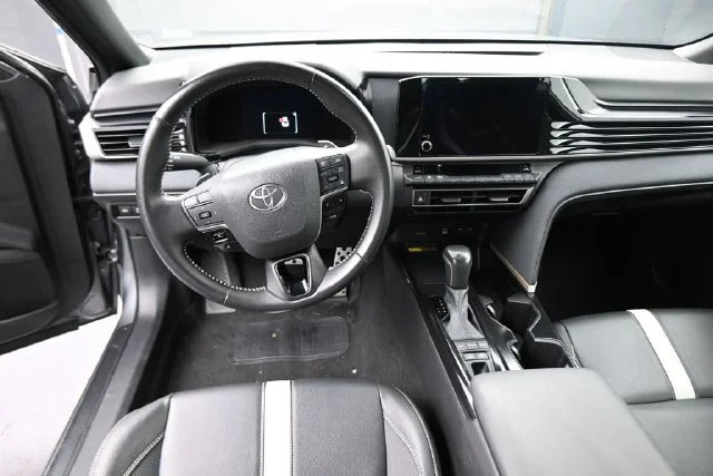 Used 2025  Toyota SE image 20