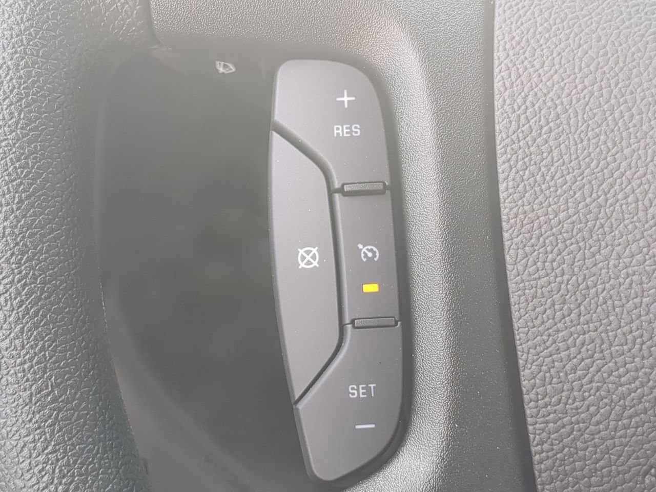 New 2025 Summit White GMC Work Truck image 31