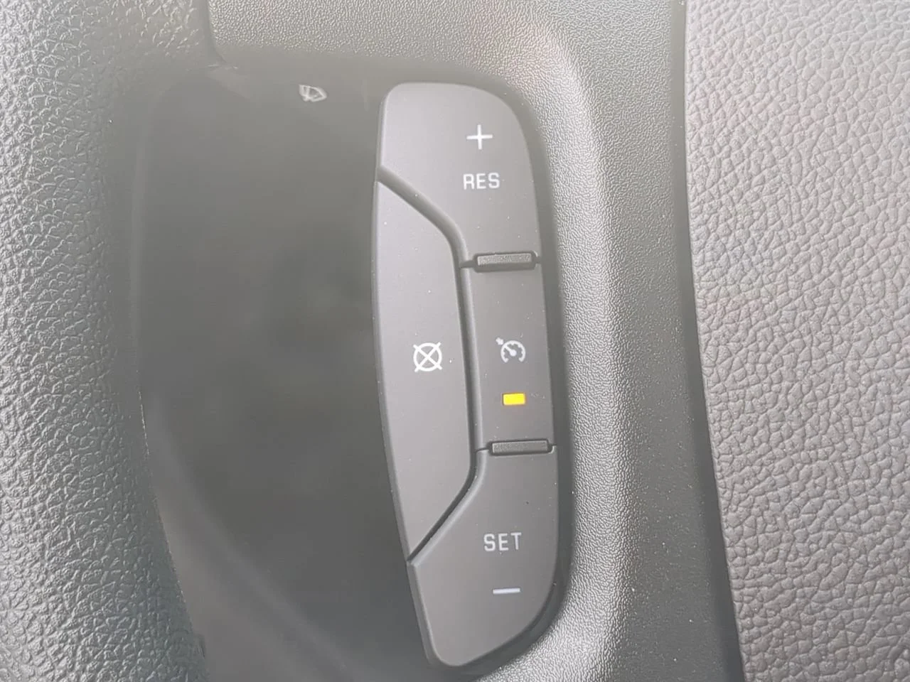 New 2025 Summit White GMC Work Truck image 31