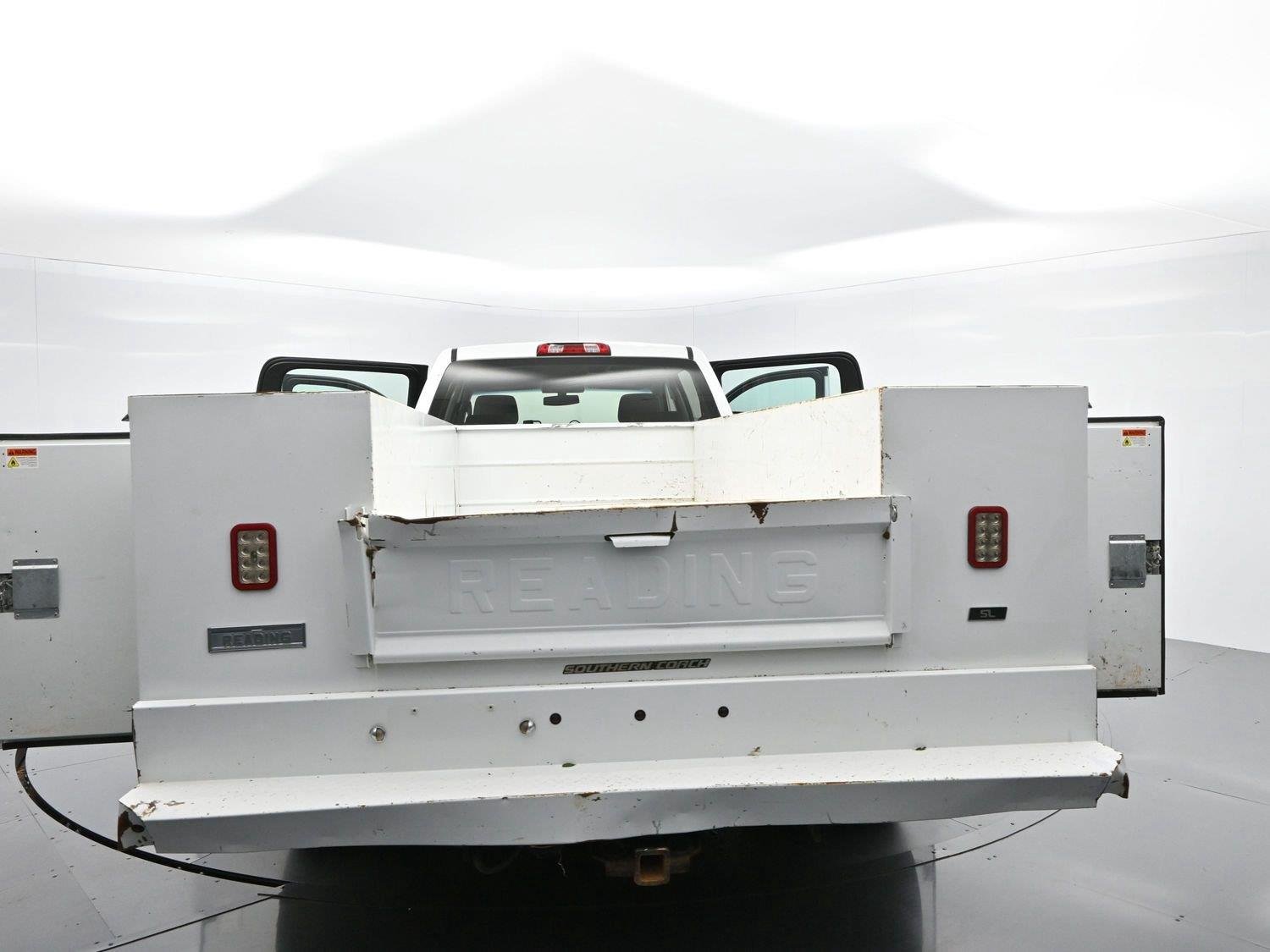 Used 2019 SUMMIT WHITE Chevrolet WT image 39