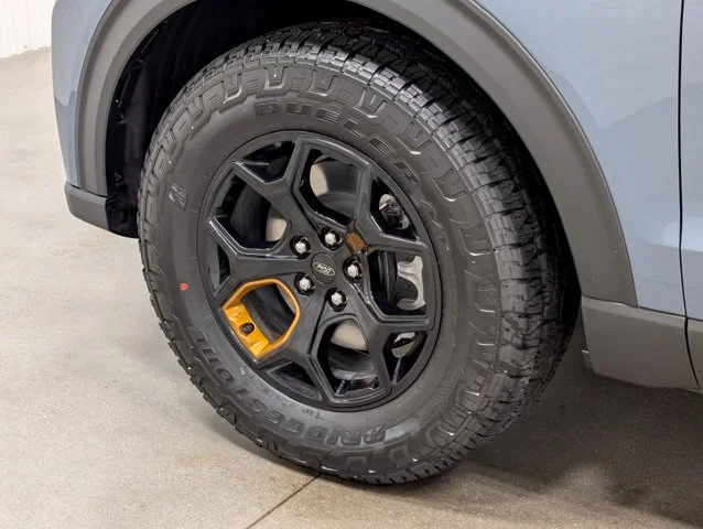 New 2026 Vapor Blue Metallic Ford Tremor® image 32
