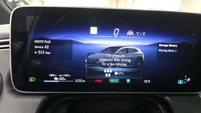 Used 2023 White Mercedes-Benz 450 image 23