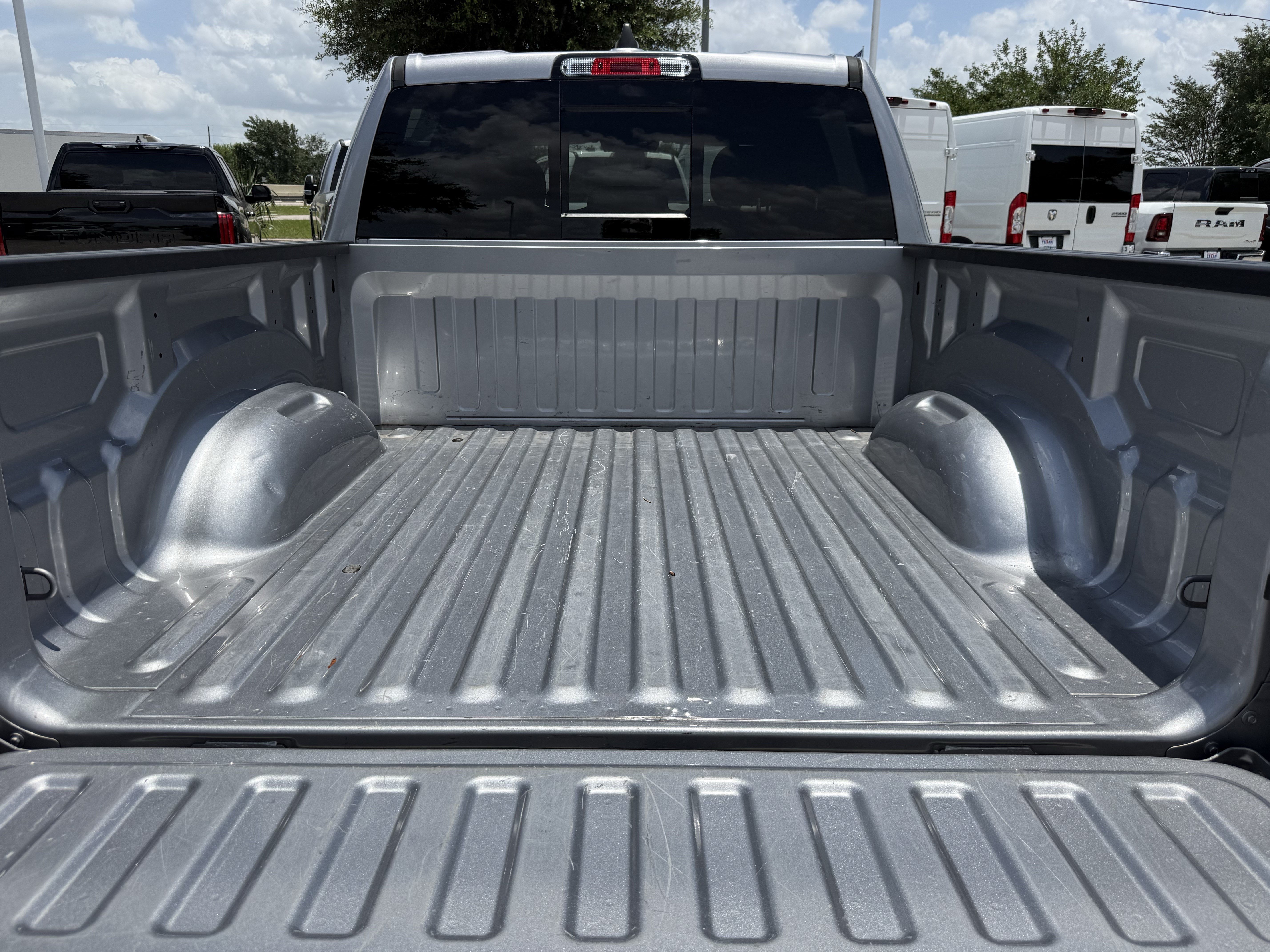 Used 2021 Billet Silver Metallic Clearcoat Ram Lone Star image 29