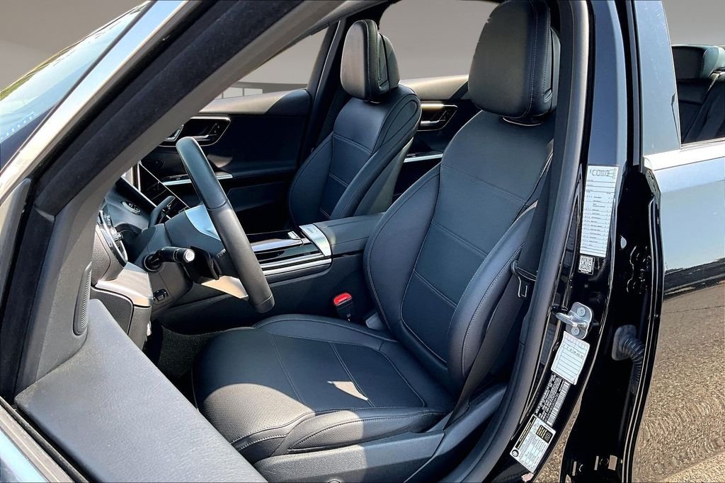 Used 2025 Black Mercedes-Benz C 300 image 27