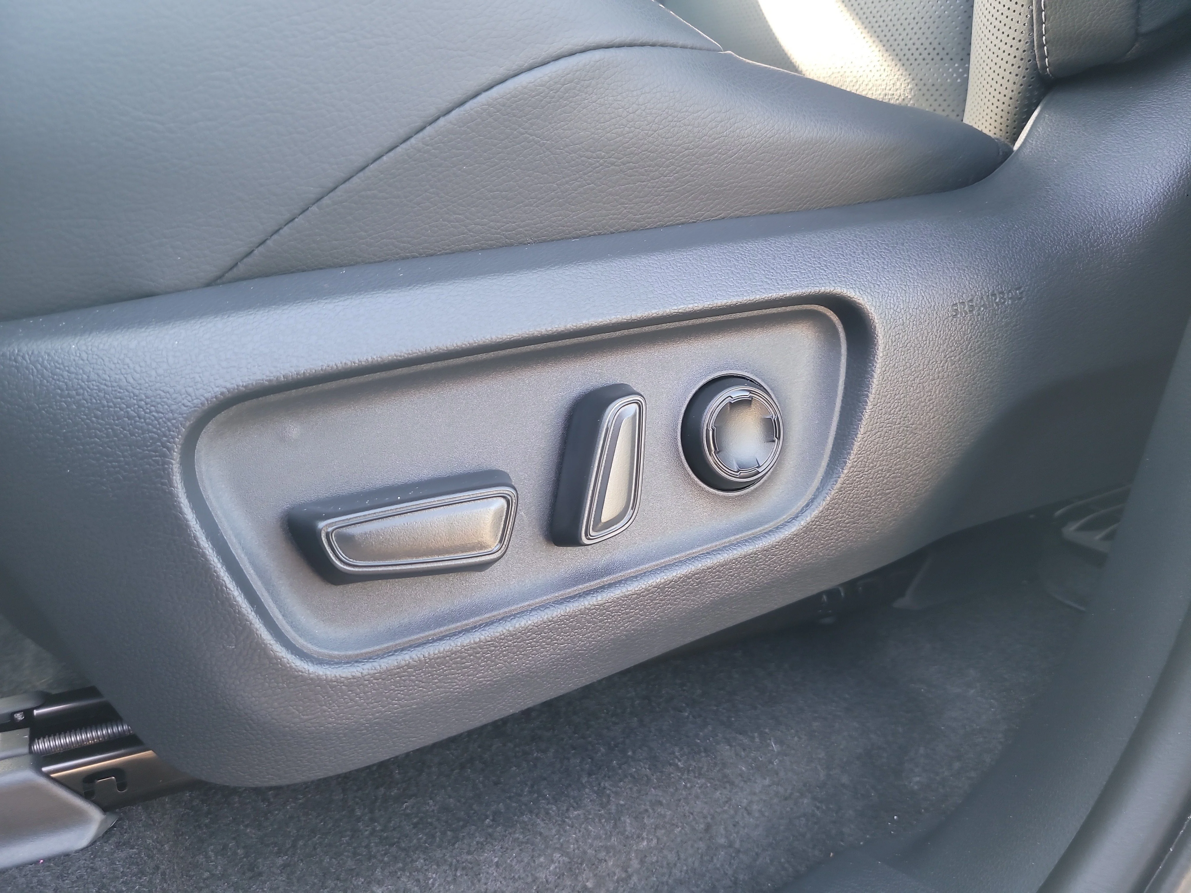 Used 2026 Cutting Edge Toyota SR5 image 18