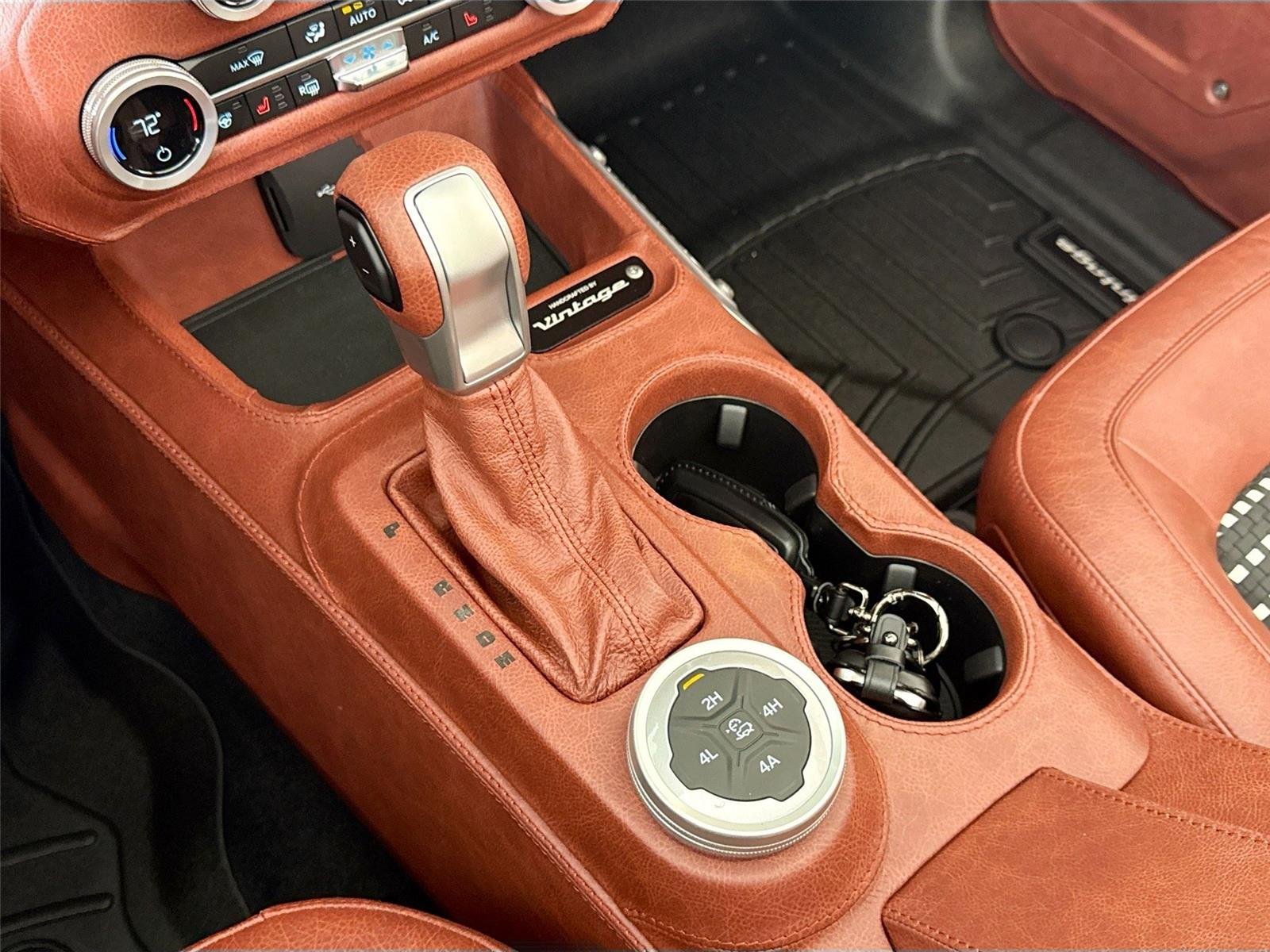 Used 2025 GT Silver Vintage Modern Twin-Turbo w/ Full Bespoke Interior image 24