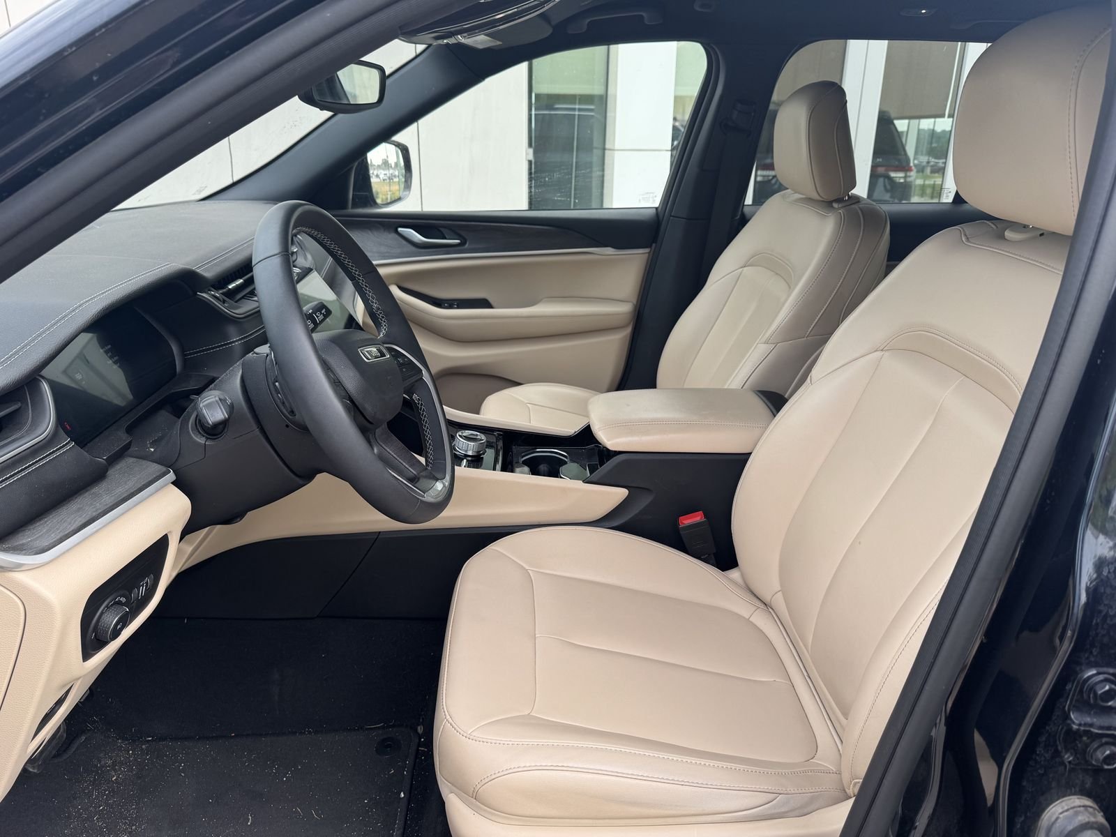 Used 2023 Black Jeep Limited image 5