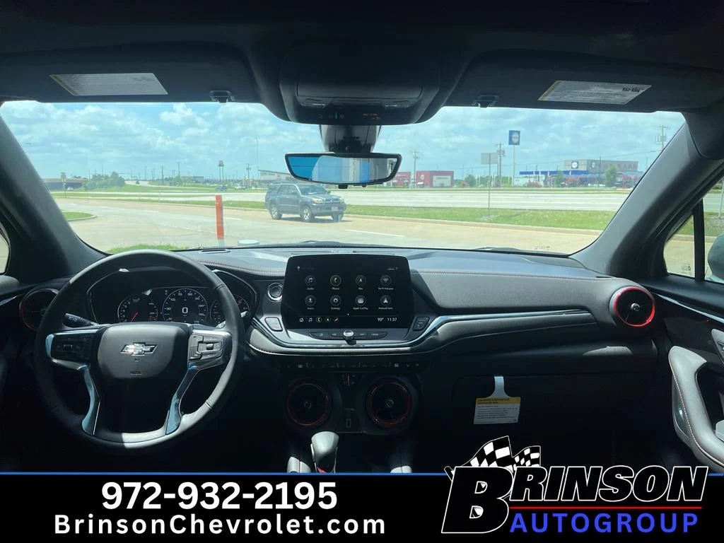 Used 2025 Agate Black Metallic Ford ST-Line image 21