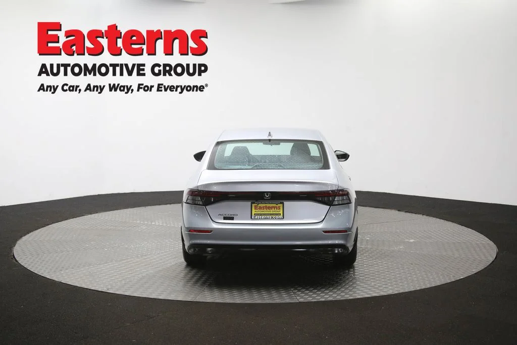 Used 2025 Silver Honda LX image 36