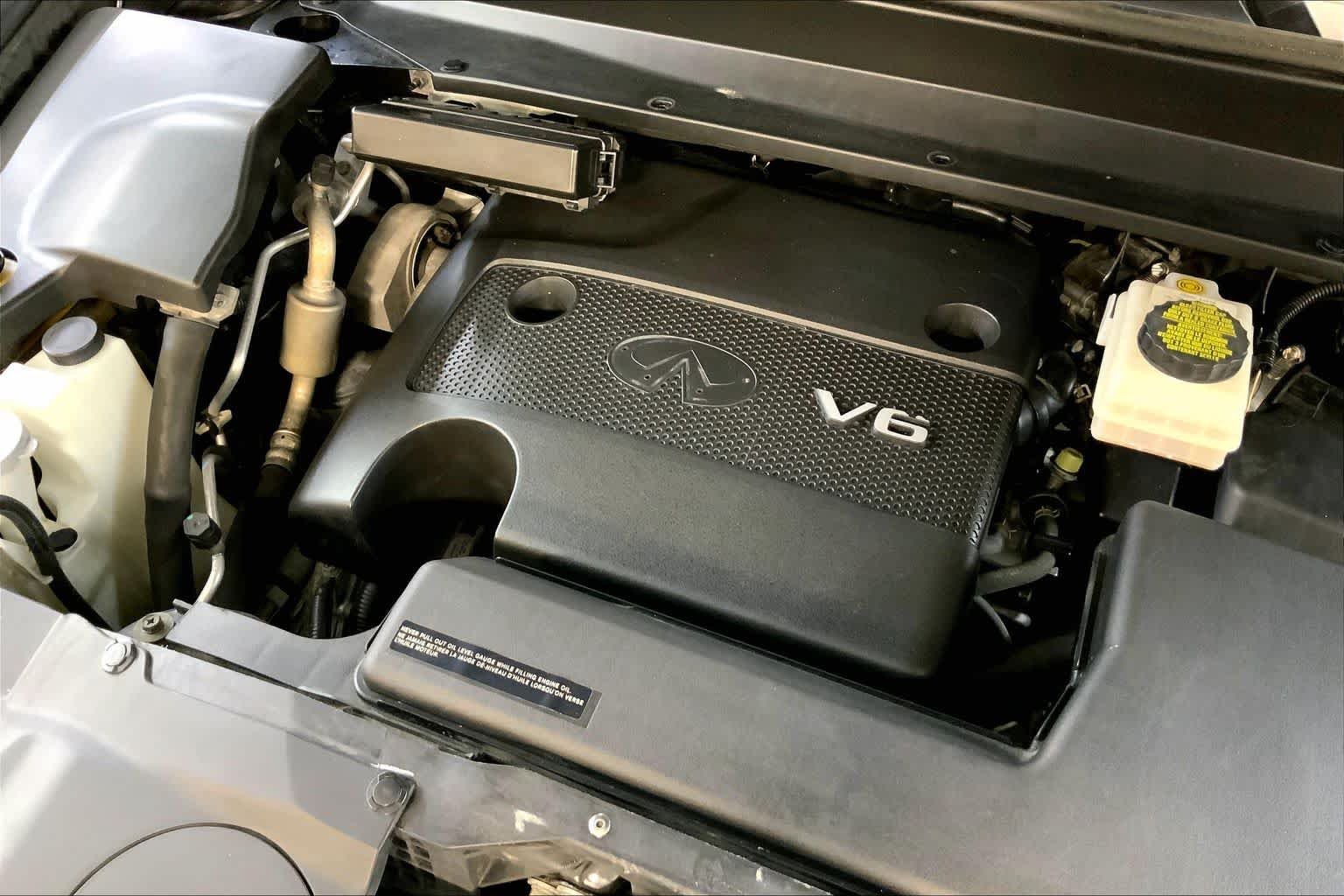 Used 2016 Black Obsidian INFINITI  image 31