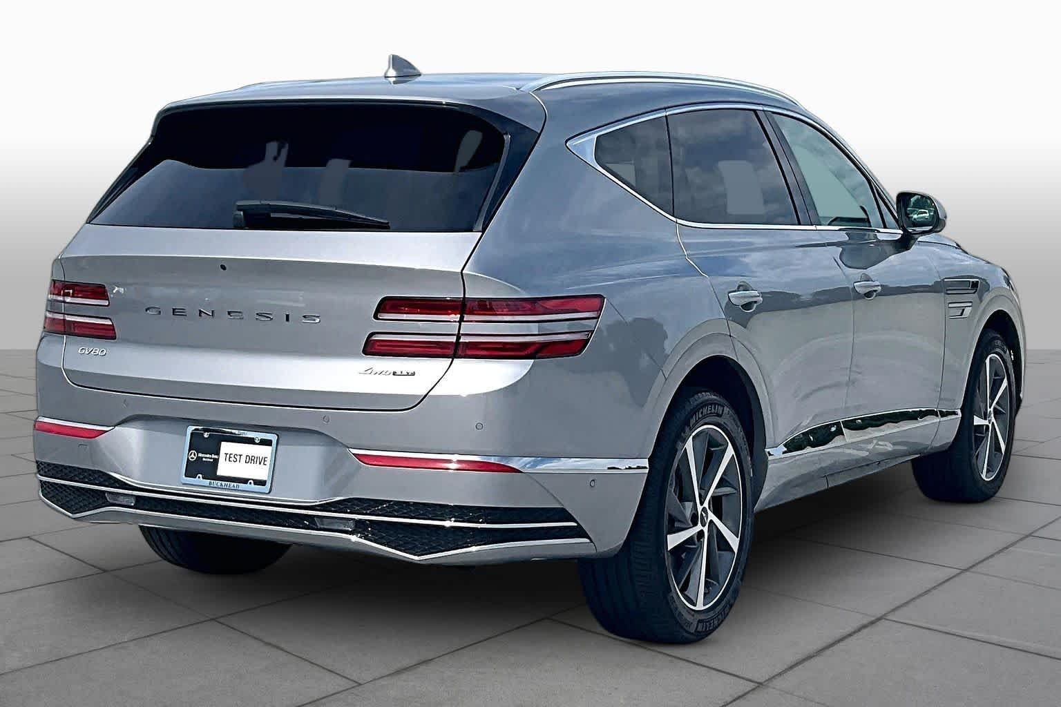 Used 2025 Savile Silver Genesis 3.5T Advanced image 13