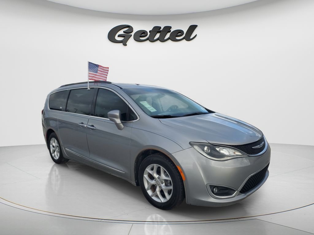 Used 2017 Chrysler Pacifica Touring-L with VIN 2C4RC1BG7HR528361 for sale in Punta Gorda, FL