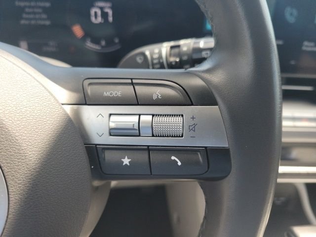 Used 2025 Yellow Hyundai SEL image 13