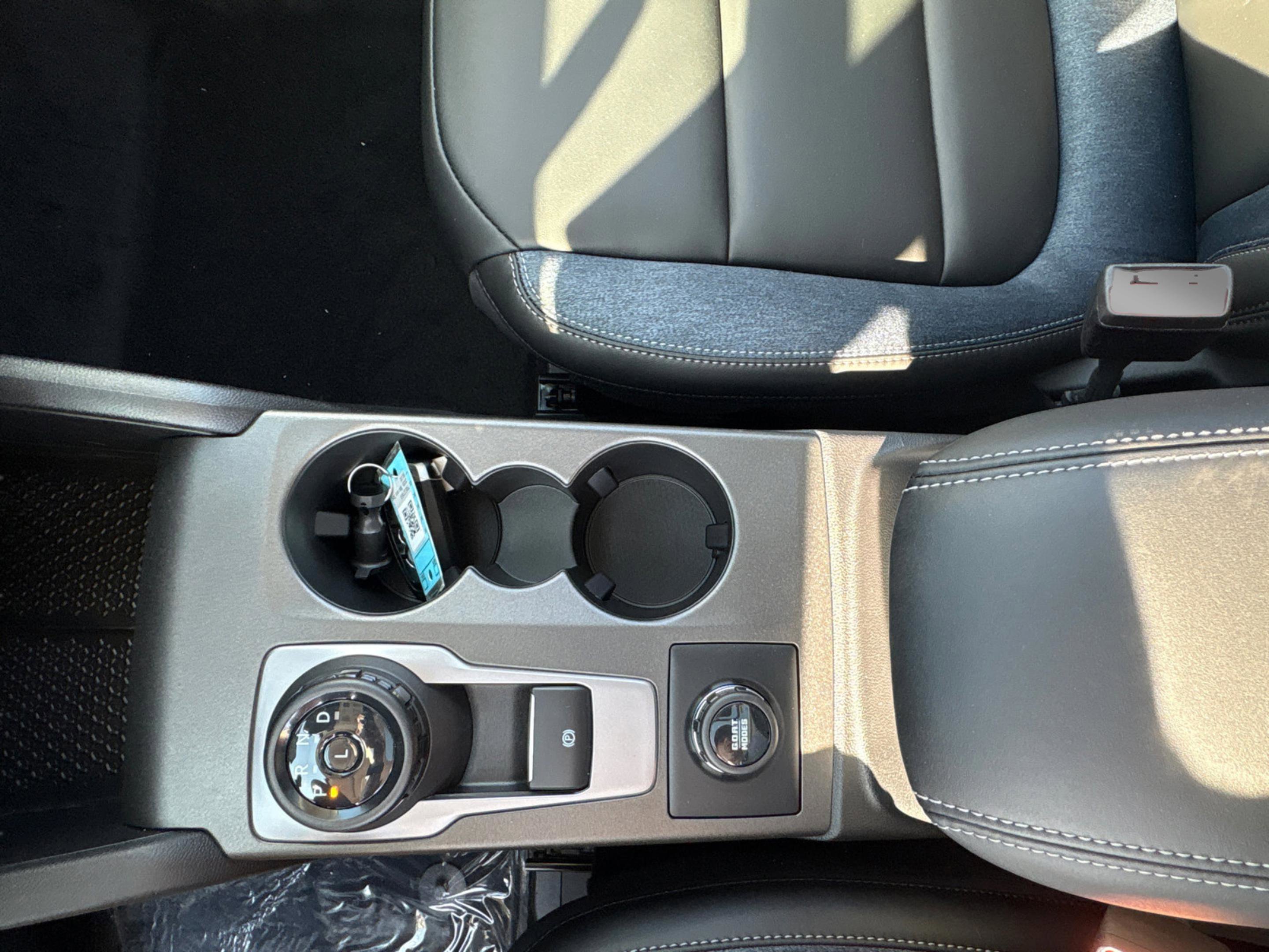 New 2026 Azure Gray Metallic Tri-Coat Ford Outer Banks® image 27