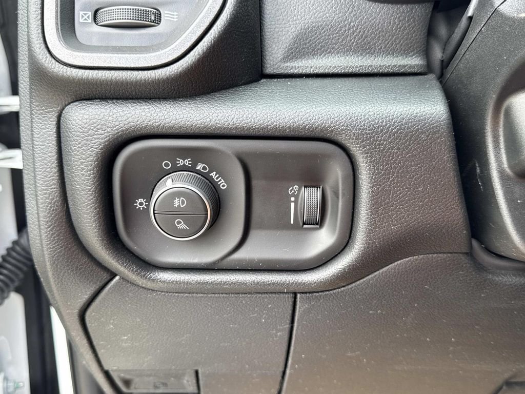 2026 RAM 3500 Chassis Tradesman - Photo 49